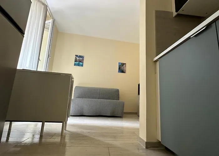 La Pilotina Apartment *